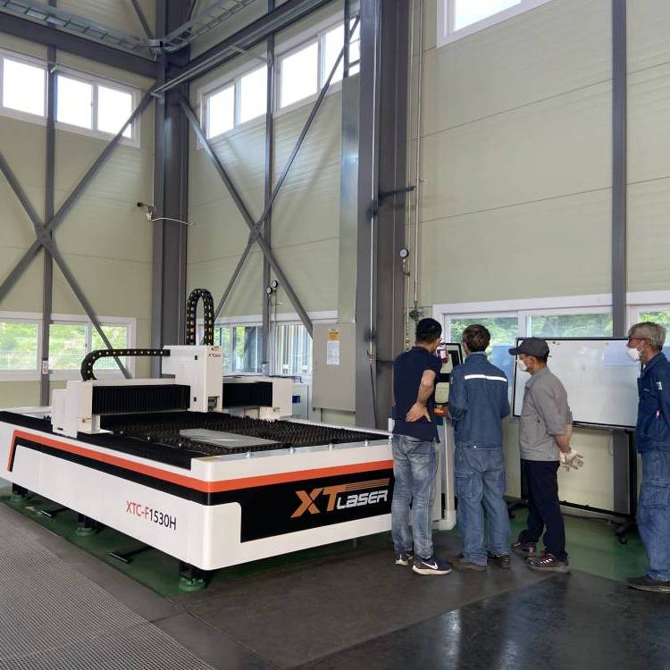 XT LASER Service mondial leader